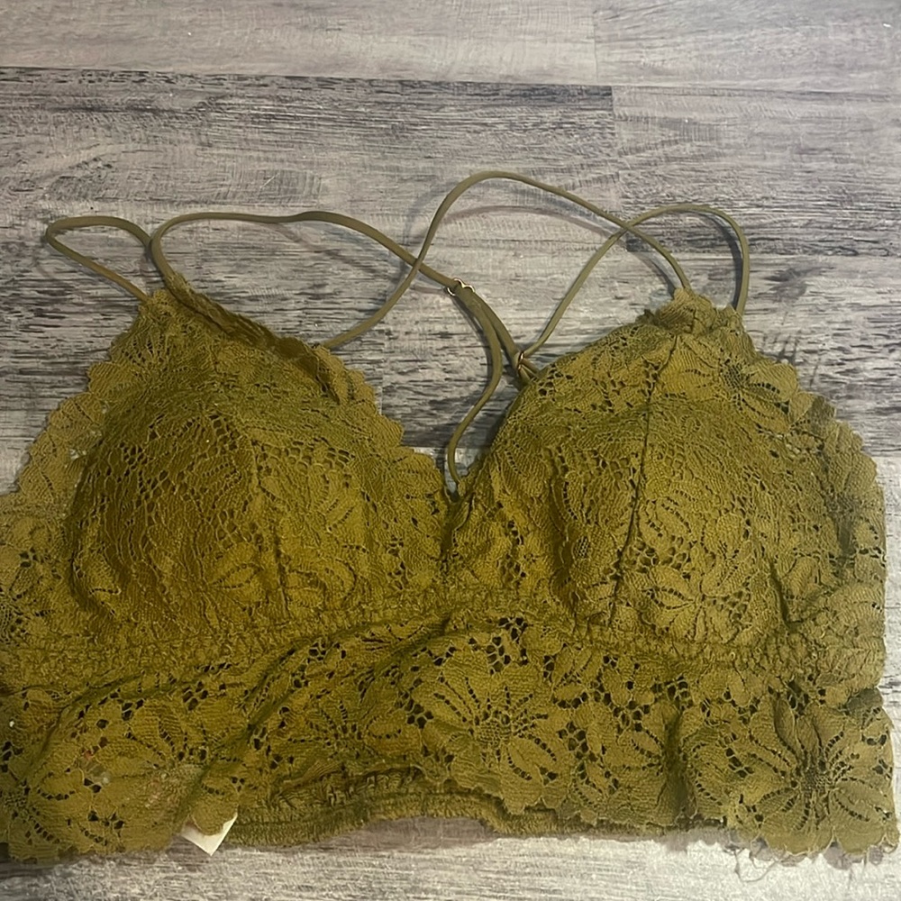 VS/PINK Pullover Lace Bralette with adjustable straps